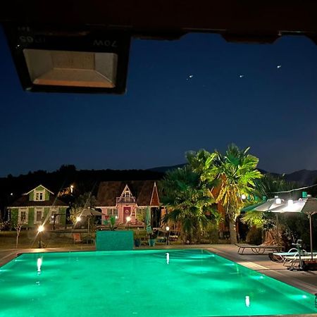 Seyyah Cafe Bungalows Aliaga Exterior foto